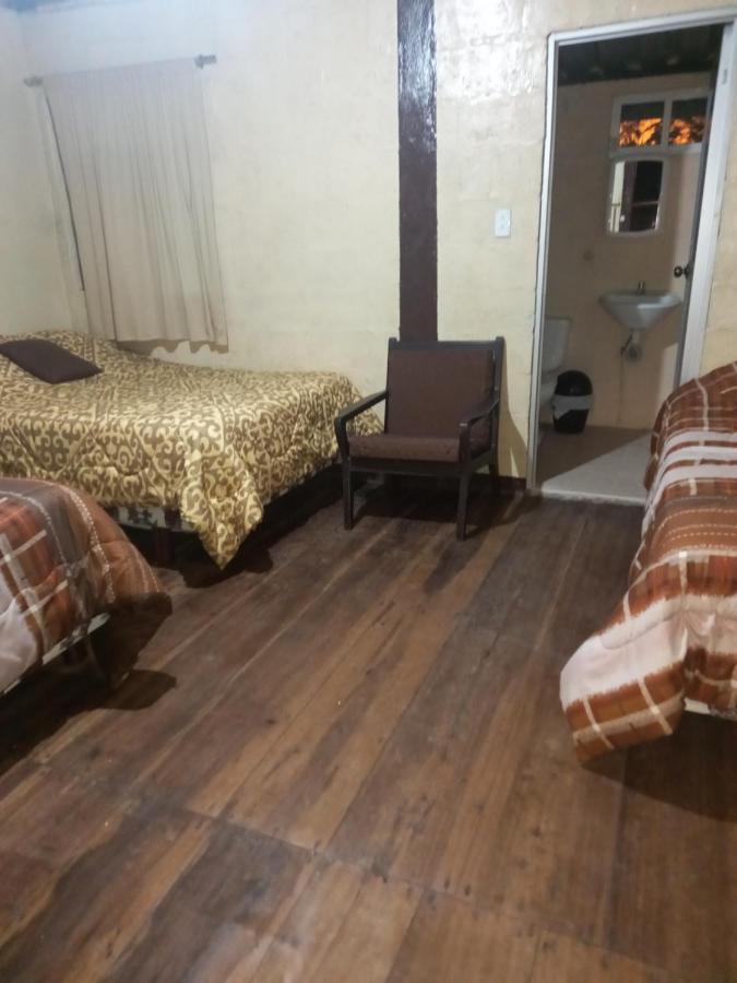 באניוס Montano Camping & Hostel מראה חיצוני תמונה