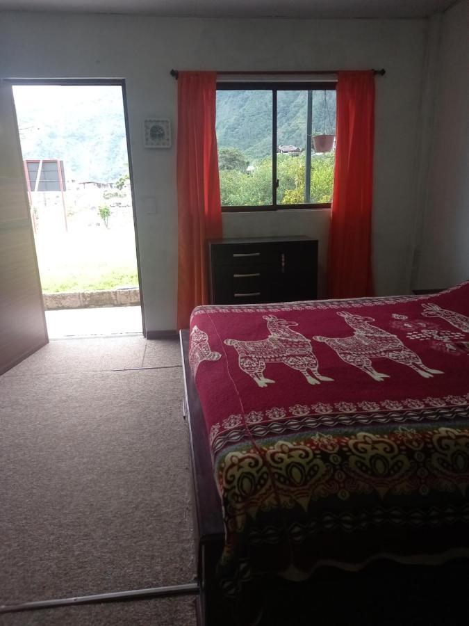 באניוס Montano Camping & Hostel מראה חיצוני תמונה
