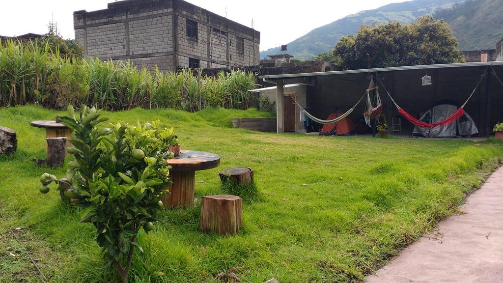 באניוס Montano Camping & Hostel מראה חיצוני תמונה