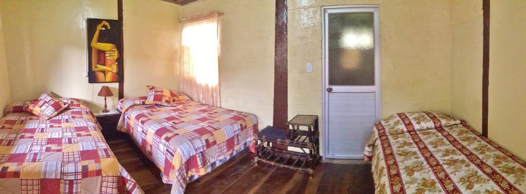 באניוס Montano Camping & Hostel מראה חיצוני תמונה